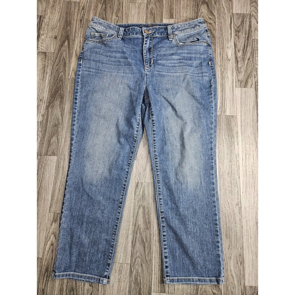Chicos Platinum Jeans Womens 1.5 Crop Straight Leg Medium Wash Denim Embroidered